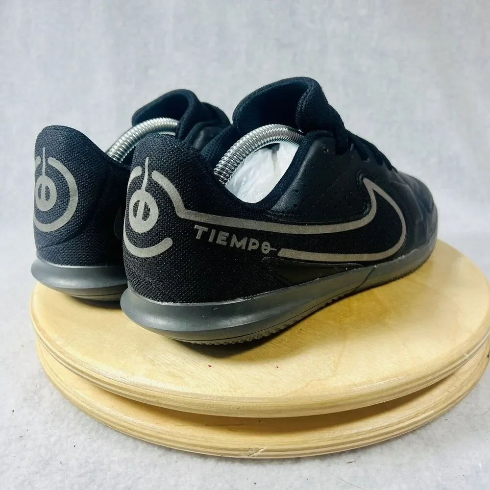 Nike Tiempo Legend‎ 9 Club junior jr IC Indoor Soccer Shoes boys Size 6y